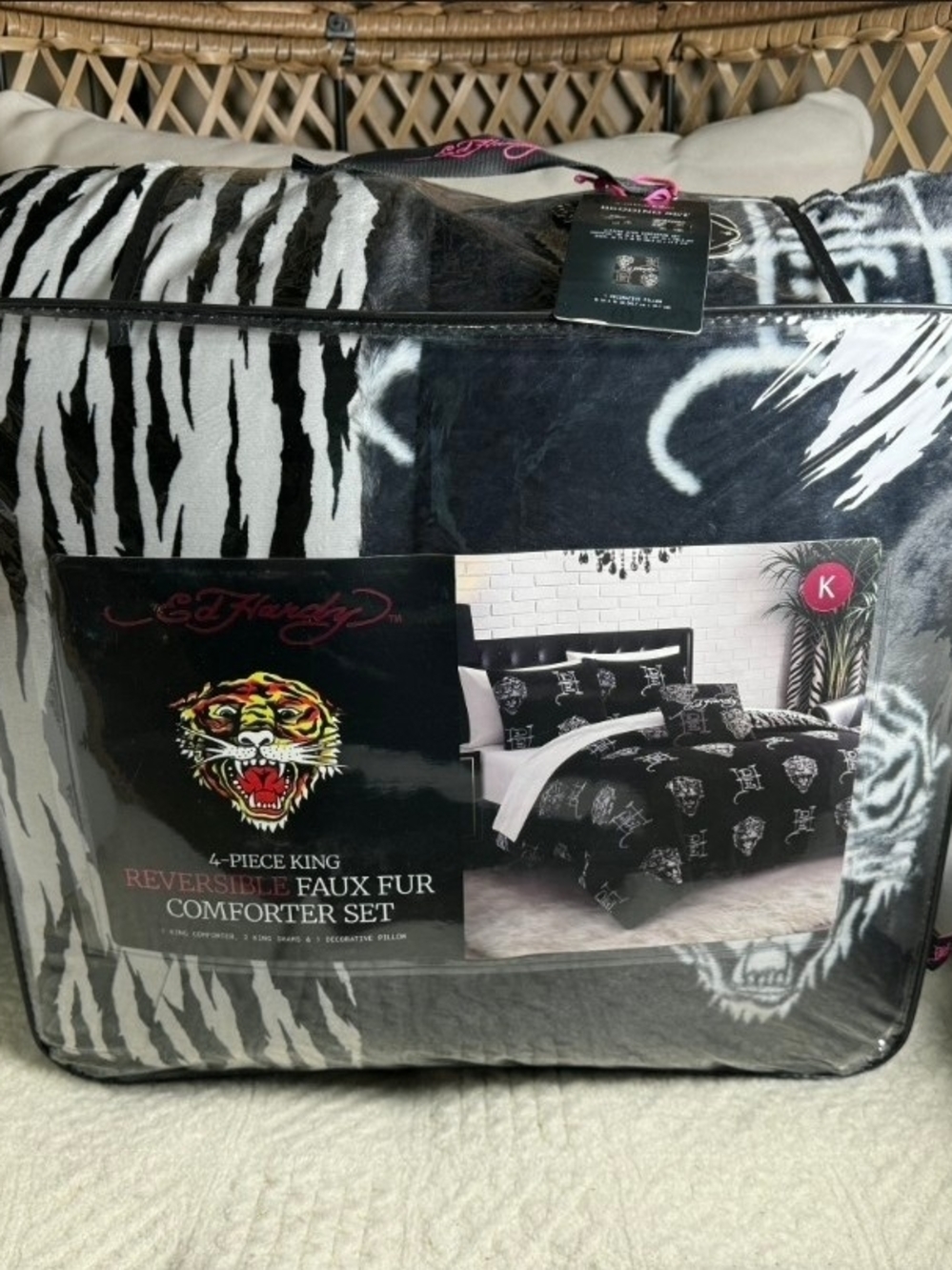 Ed Hardy Black & White Reversible Faux Fur Zebra Animal  Comforter Set 4pc King
